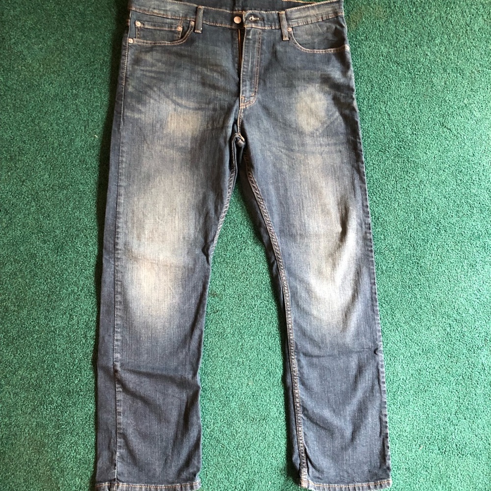 Levis 513 Slim Straight Jeans